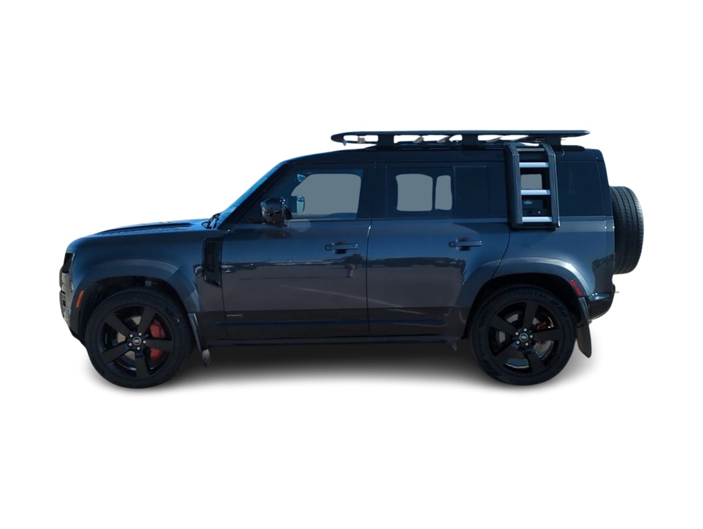 Thumbnail: 2023 Land Rover Defender - 3