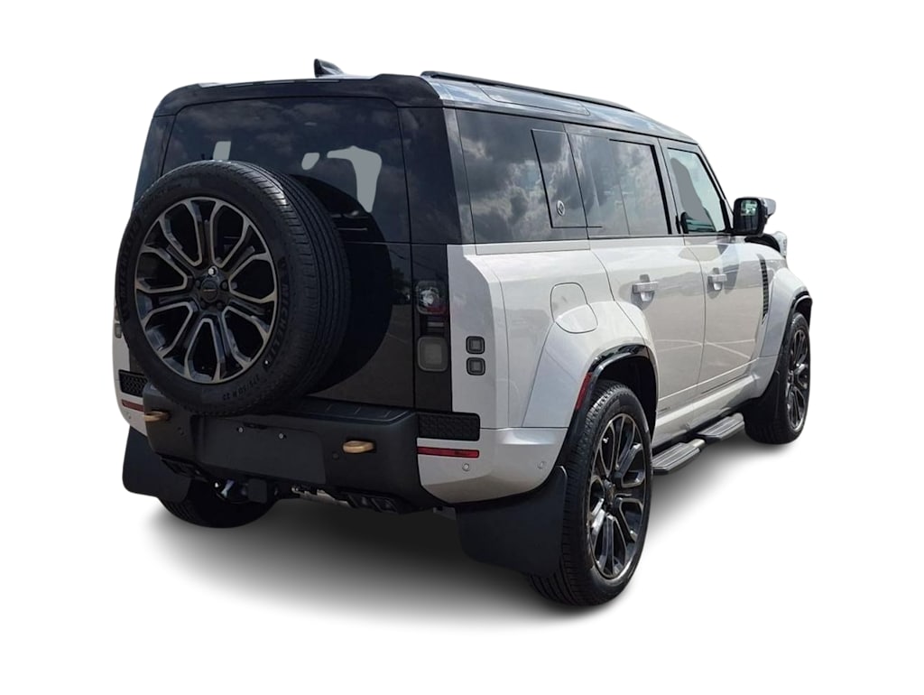 Thumbnail: 2026 Land Rover Defender - 18