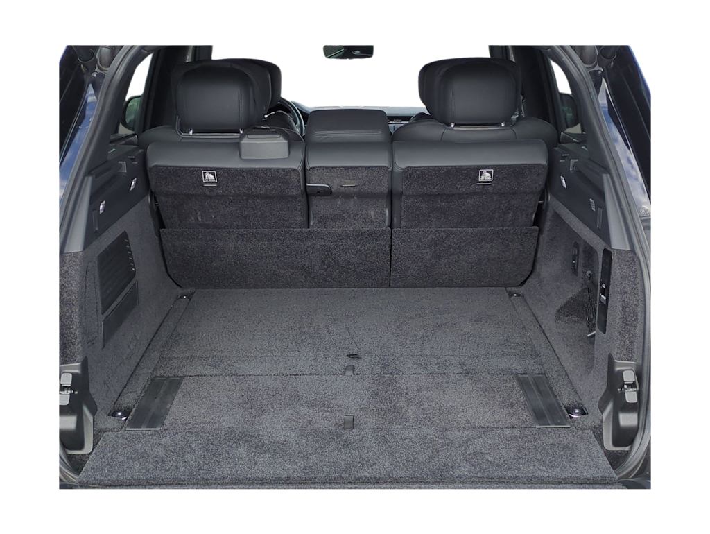 Thumbnail: 2023 Land Rover Range Rover - 16