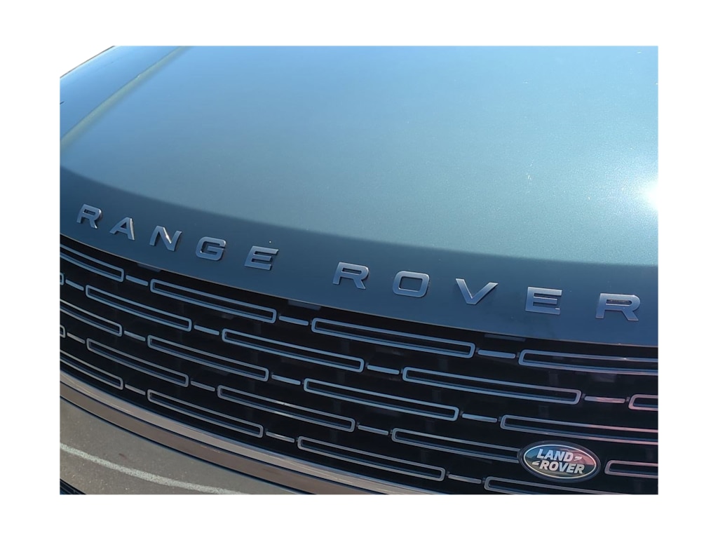 Thumbnail: 2023 Land Rover Range Rover - 22