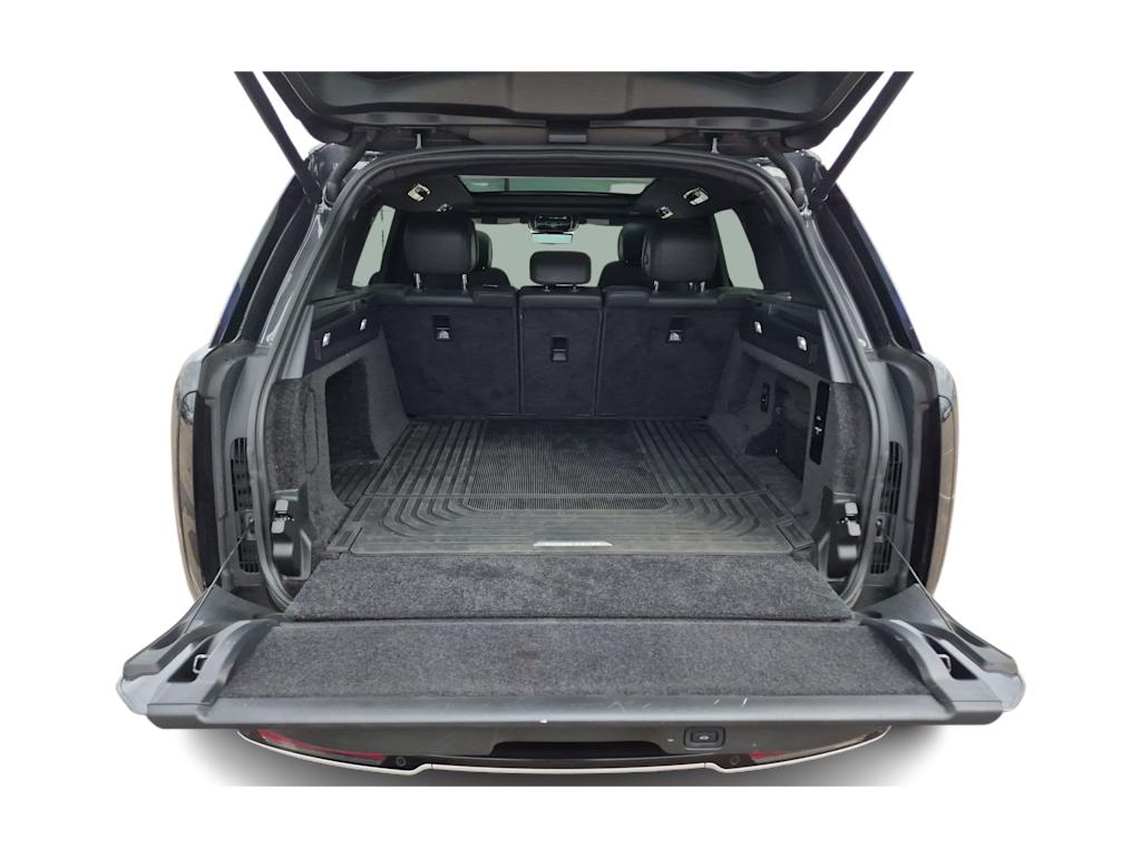 Thumbnail: 2023 Land Rover Range Rover - 17