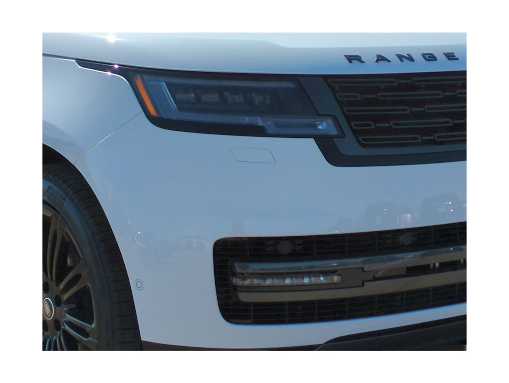 Thumbnail: 2025 Land Rover Range Rover - 22