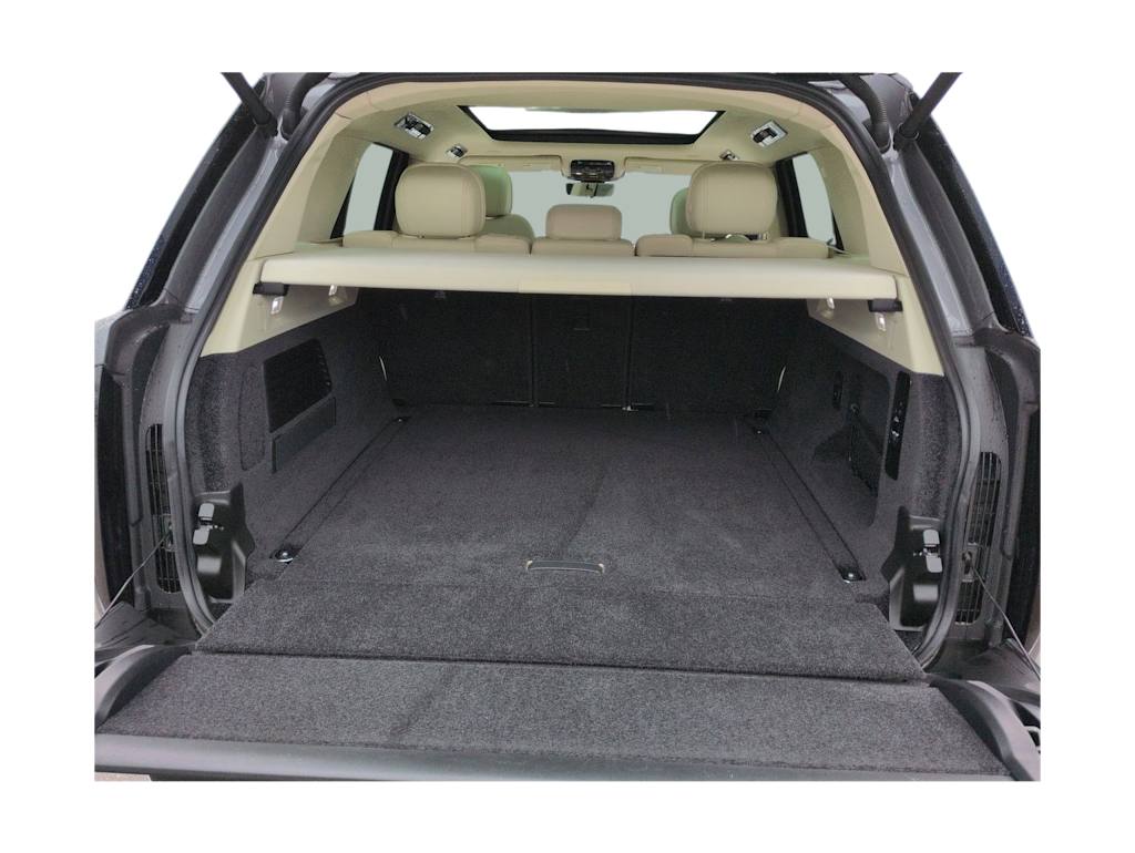 Thumbnail: 2023 Land Rover Range Rover - 38