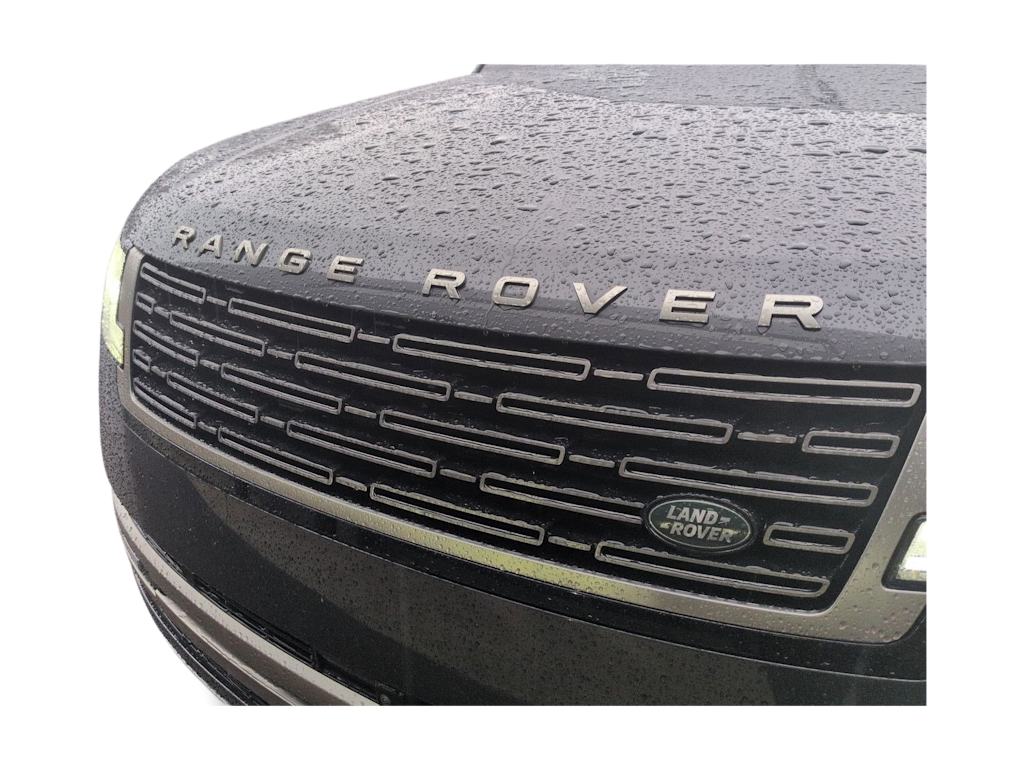 Thumbnail: 2023 Land Rover Range Rover - 24