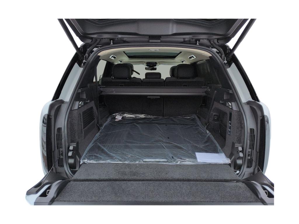 Thumbnail: 2026 Land Rover Range Rover - 16