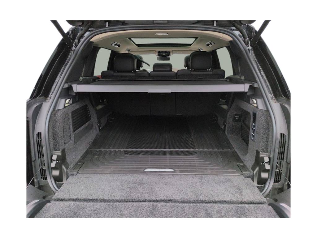 Thumbnail: 2026 Land Rover Range Rover - 13