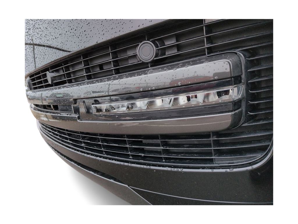 Thumbnail: 2026 Land Rover Range Rover - 21