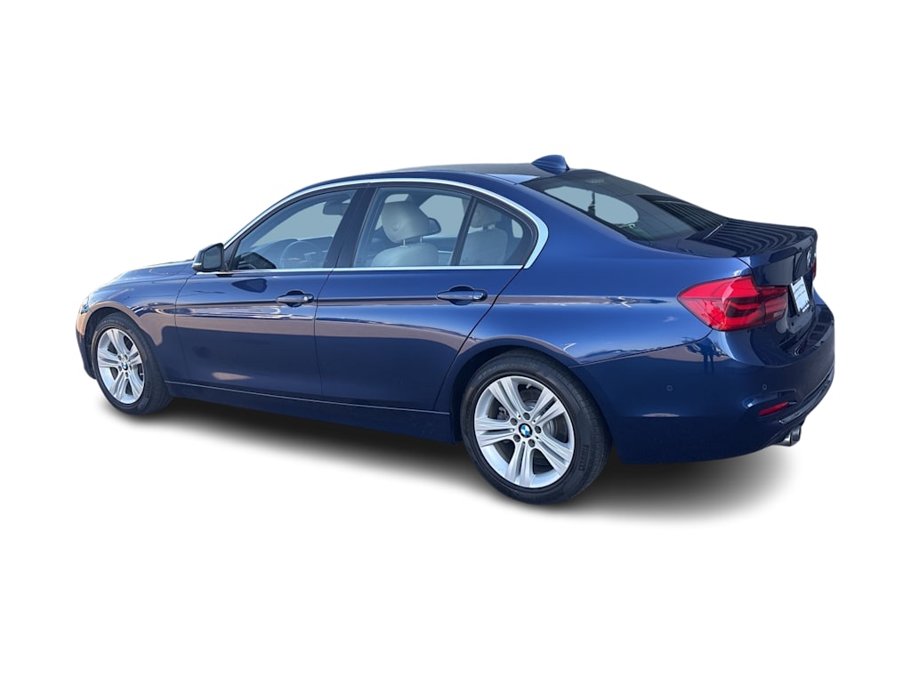 Thumbnail: 2016 BMW 3 Series - 13