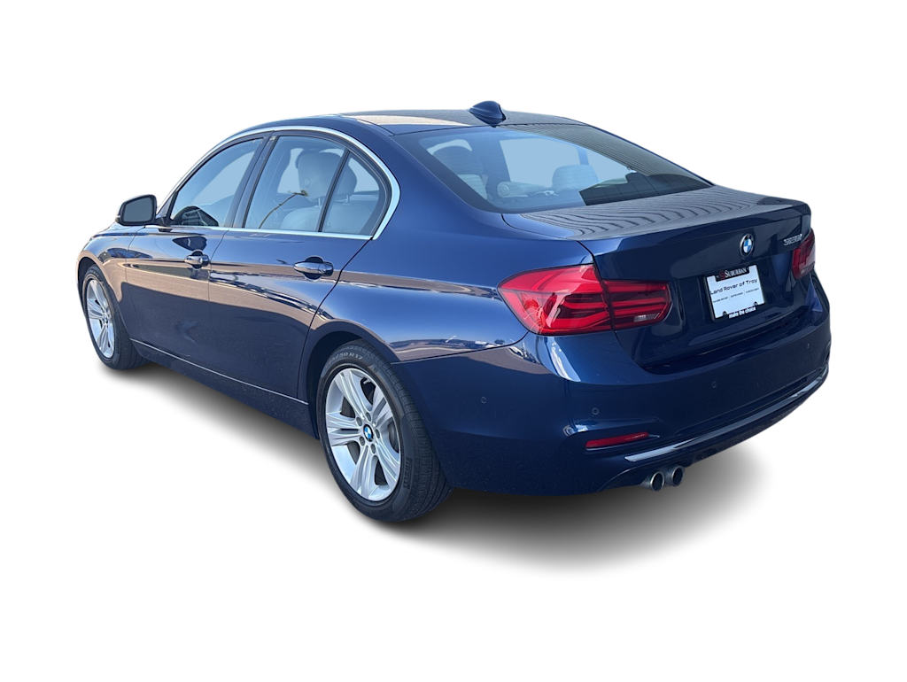 Thumbnail: 2016 BMW 3 Series - 4