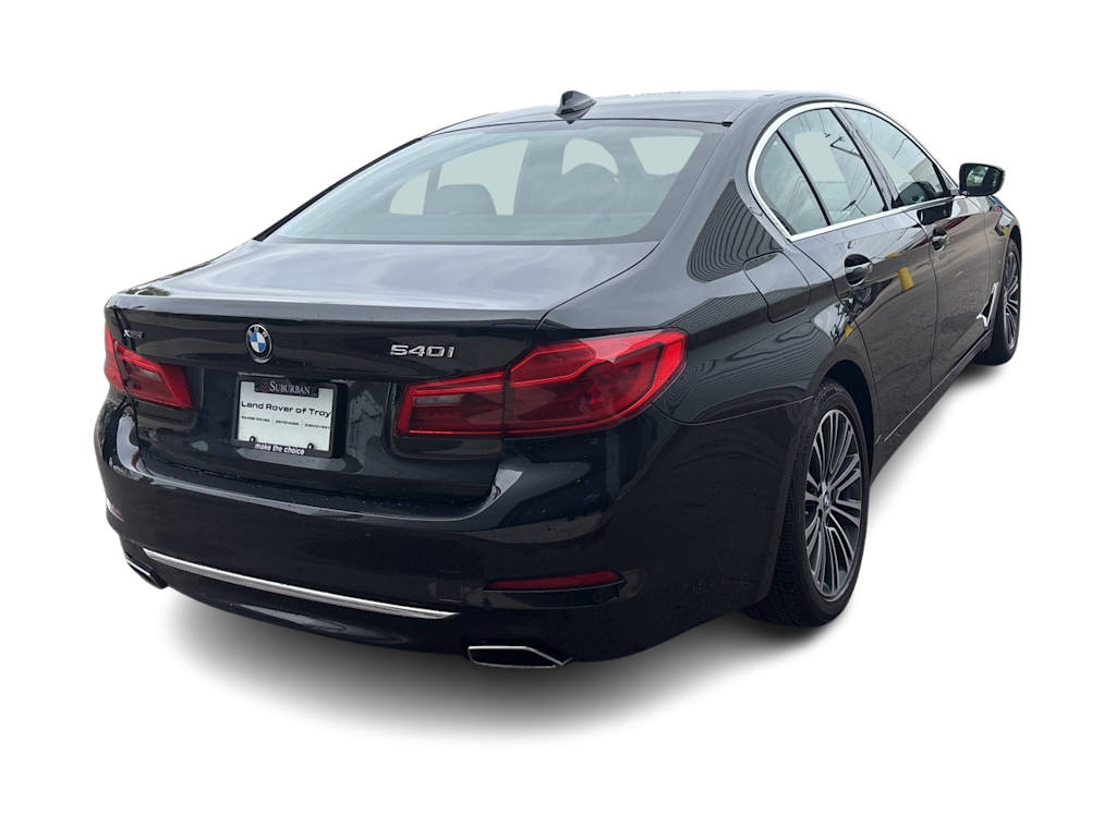 Thumbnail: 2020 BMW 5 Series - 16