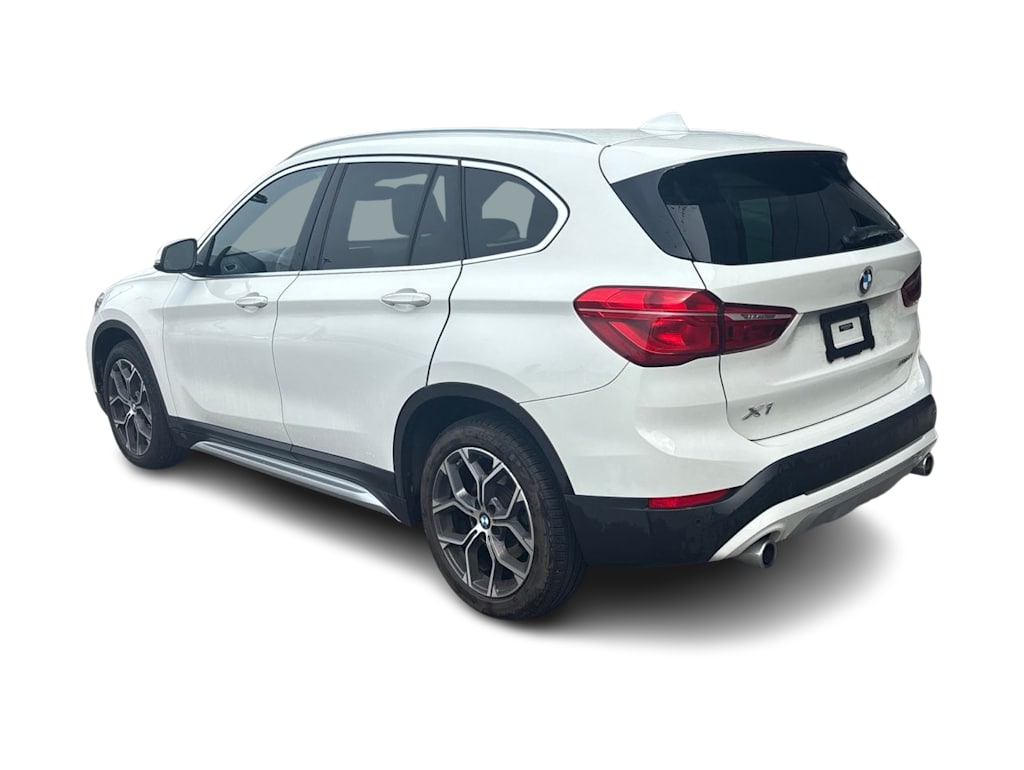 Thumbnail: 2021 BMW X1 - 3