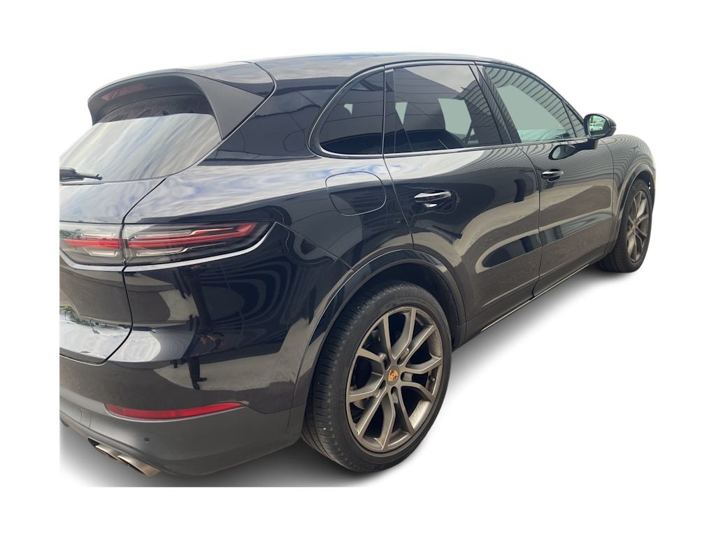 Thumbnail: 2022 Porsche Cayenne - 13