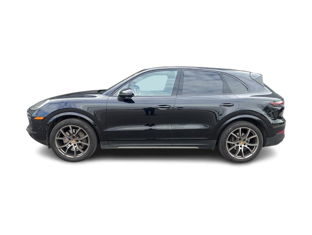 Thumbnail: 2022 Porsche Cayenne - 2