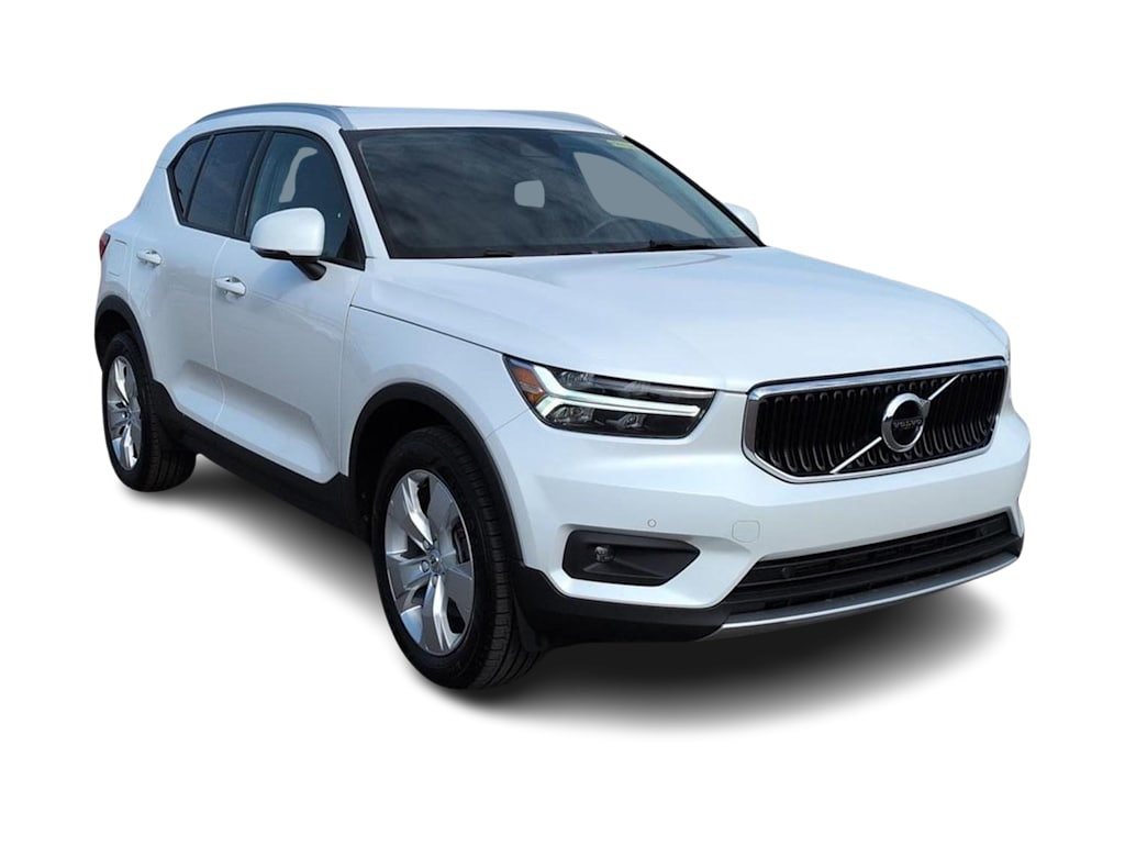 Thumbnail: 2022 Volvo XC40 - 23