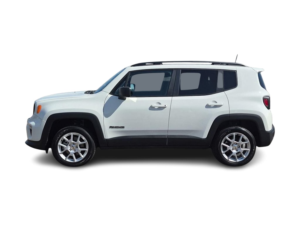 Thumbnail: 2022 Jeep Renegade - 3
