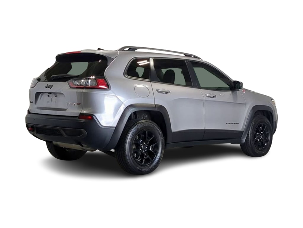 Thumbnail: 2020 Jeep Cherokee - 22