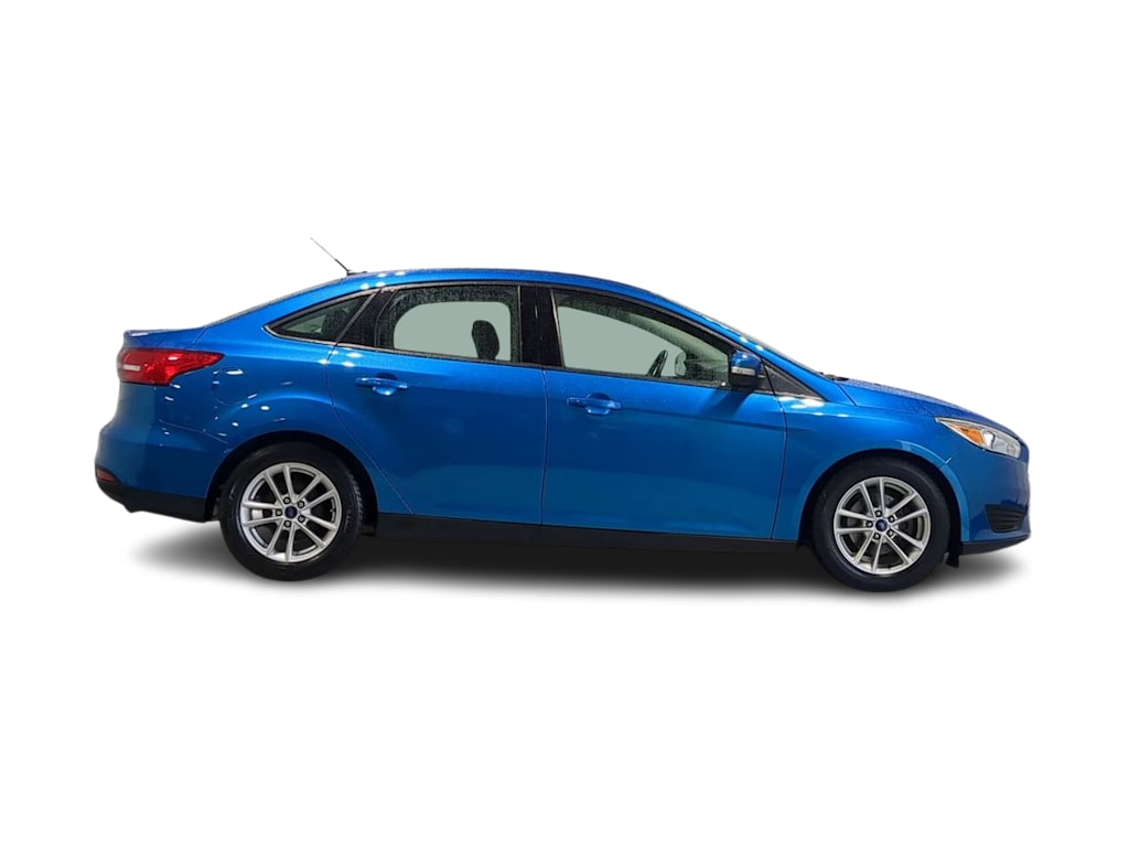 Thumbnail: 2016 Ford Focus - 21