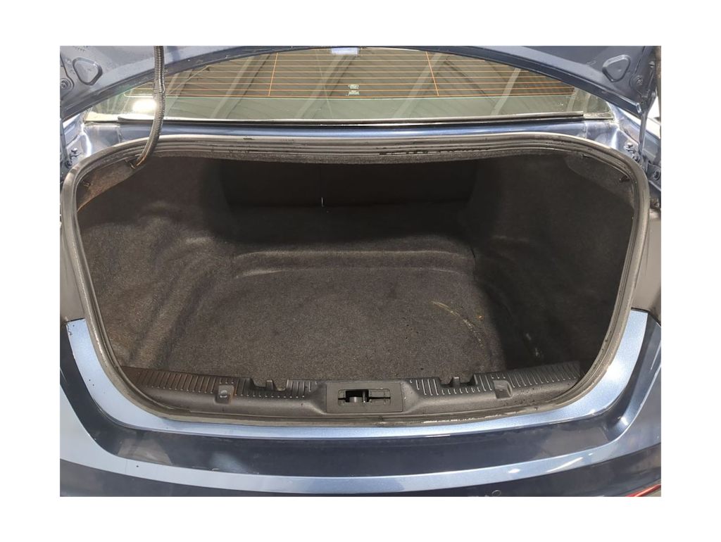 Thumbnail: 2018 Ford Taurus - 18