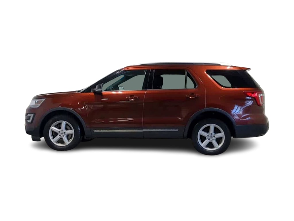 Thumbnail: 2016 Ford Explorer - 21