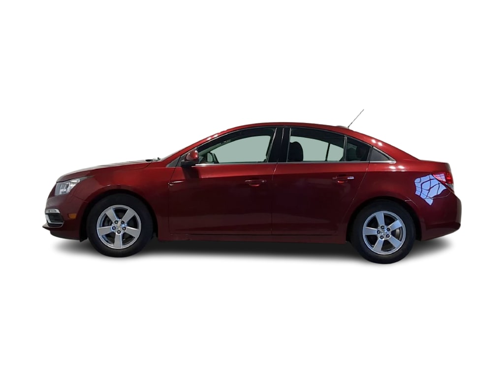 Thumbnail: 2016 Chevrolet Cruze - 3