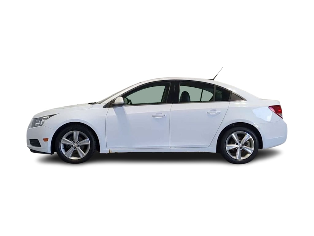 Thumbnail: 2013 Chevrolet Cruze - 3