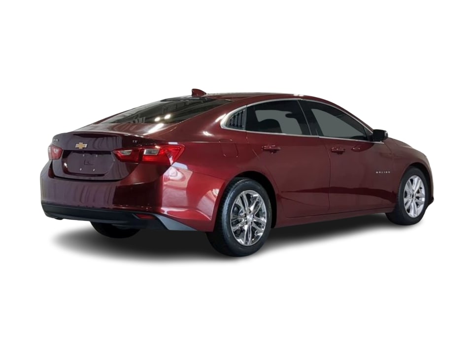 Thumbnail: 2016 Chevrolet Malibu - 22