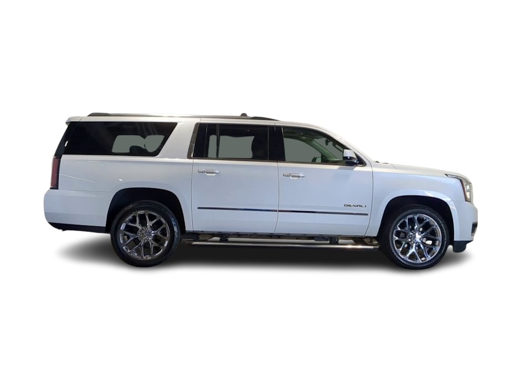 Thumbnail: 2020 GMC Yukon XL - 23