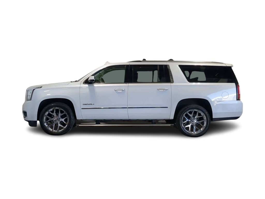 Thumbnail: 2020 GMC Yukon XL - 3