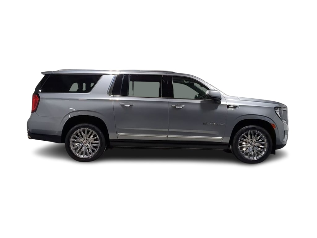 Thumbnail: 2023 GMC Yukon XL - 27