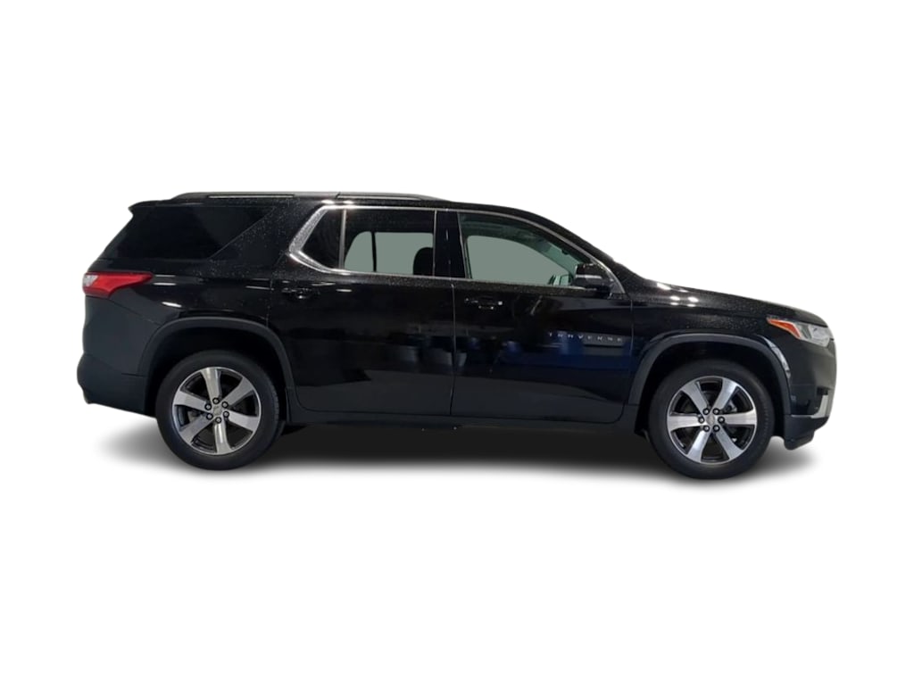 Thumbnail: 2021 Chevrolet Traverse - 23