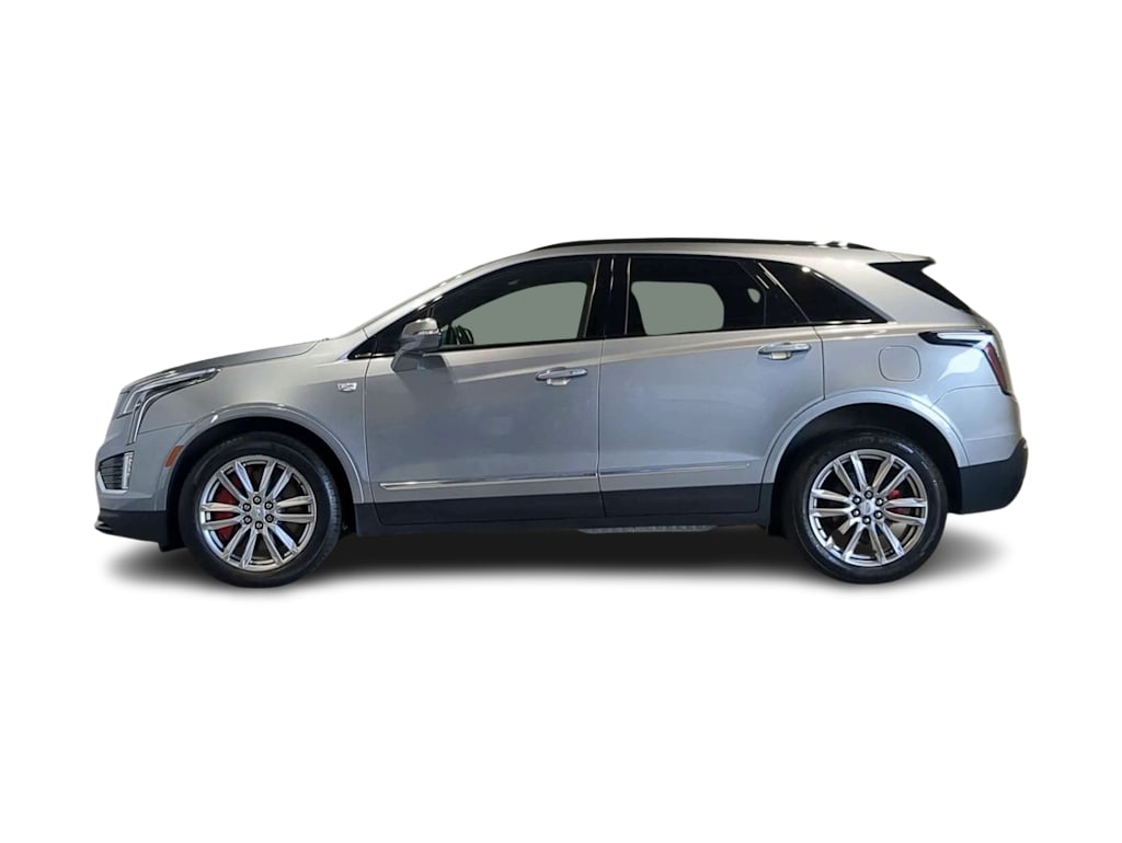 Thumbnail: 2024 Cadillac XT5 - 3
