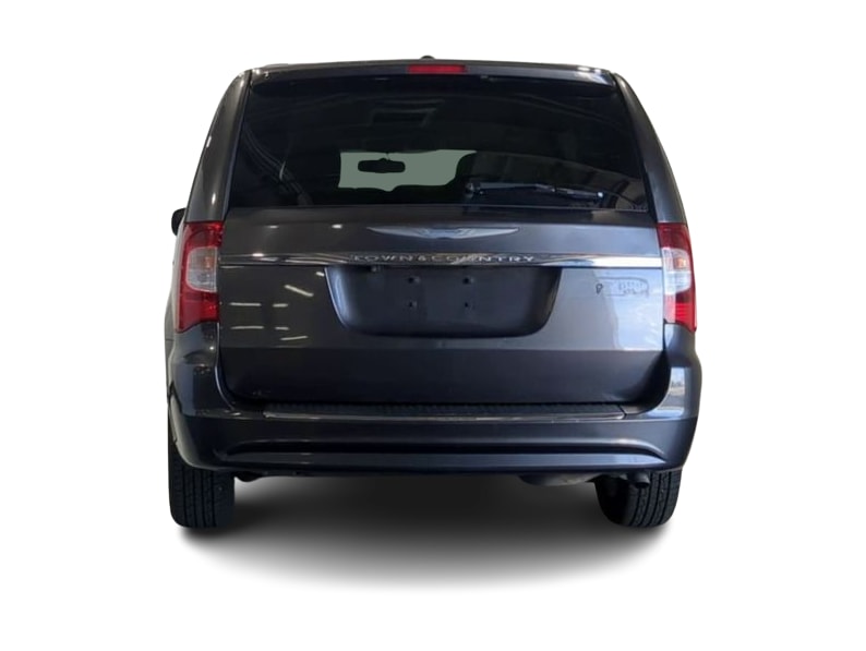 Thumbnail: 2016 Chrysler Town & Country - 5