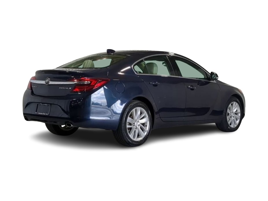 Thumbnail: 2016 Buick Regal - 22