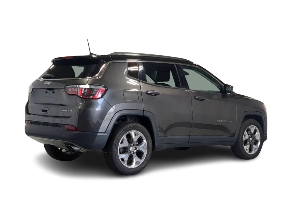 Thumbnail: 2018 Jeep Compass - 21