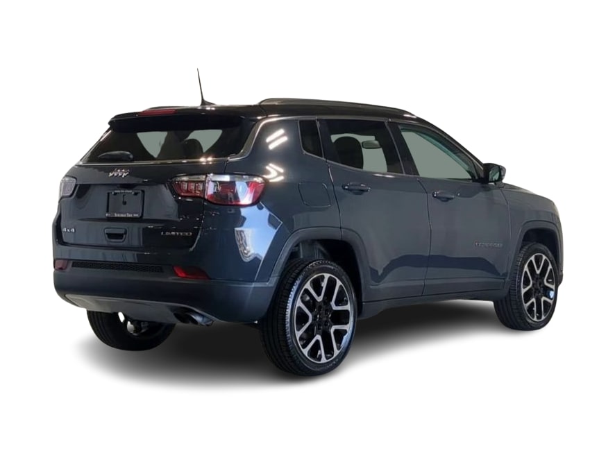 Thumbnail: 2018 Jeep Compass - 22
