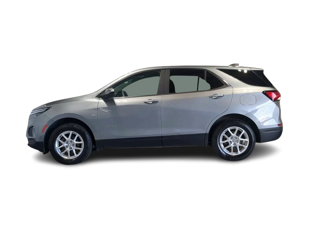 Thumbnail: 2023 Chevrolet Equinox - 3