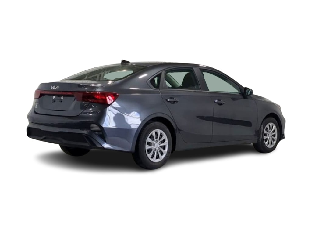 Thumbnail: 2022 Kia Forte - 21