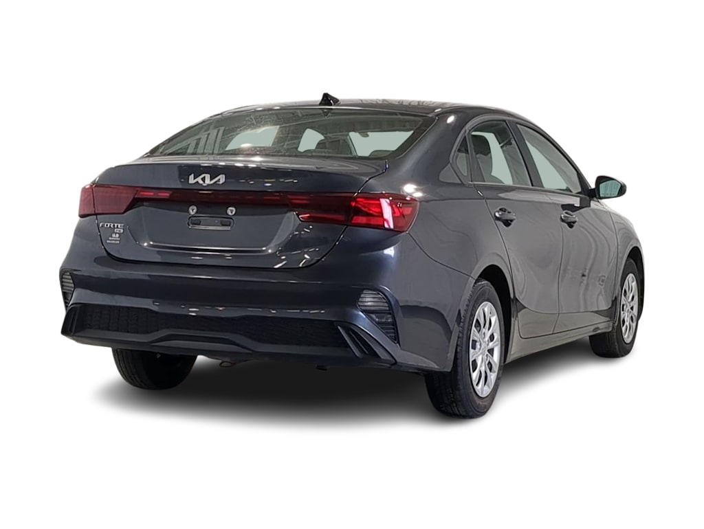 Thumbnail: 2022 Kia Forte - 26