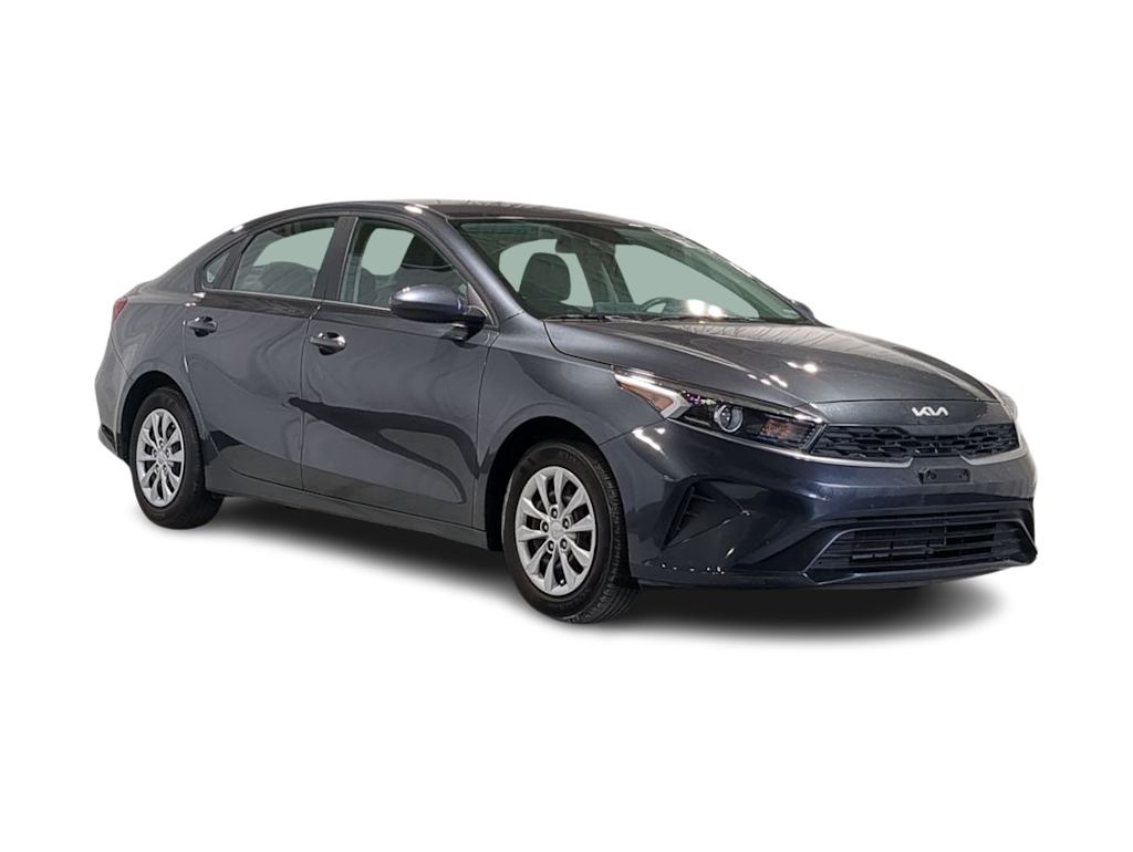 Thumbnail: 2022 Kia Forte - 28