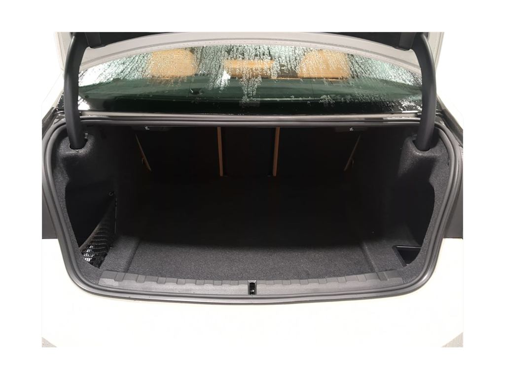 Thumbnail: 2024 BMW 3 Series - 18