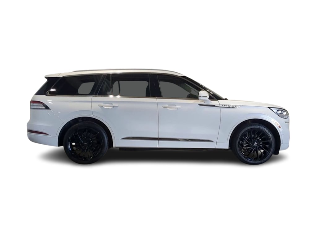 Thumbnail: 2021 Lincoln Aviator - 22