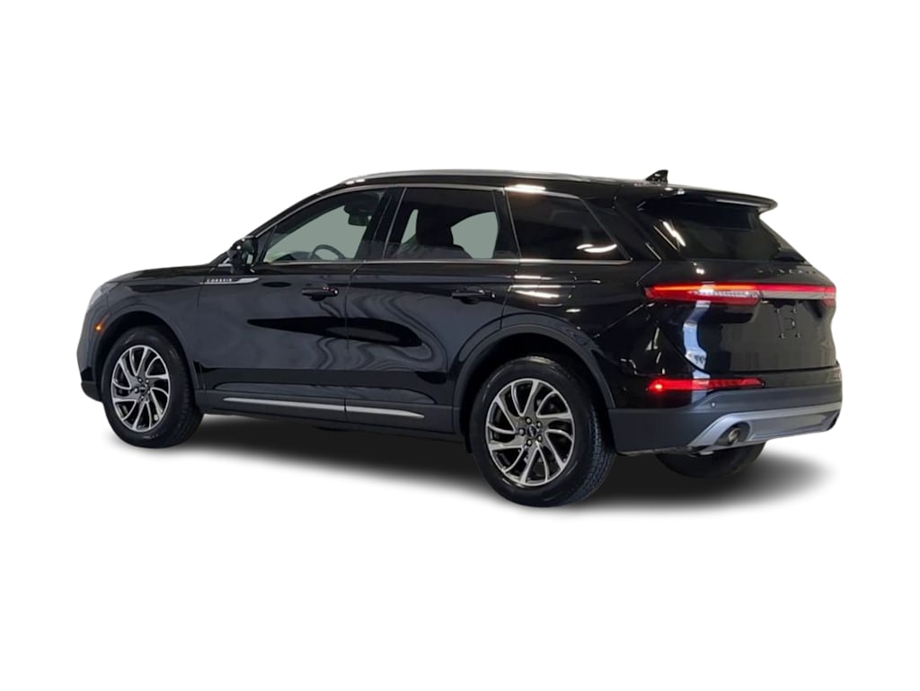 Thumbnail: 2021 Lincoln Corsair - 4