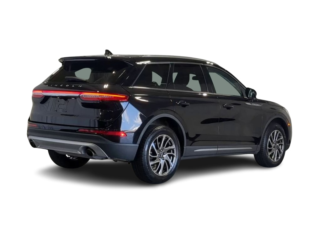 Thumbnail: 2021 Lincoln Corsair - 21