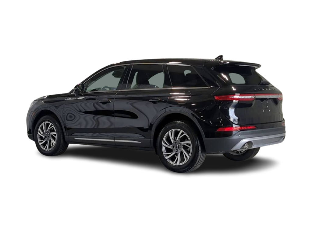 Thumbnail: 2023 Lincoln Corsair - 4