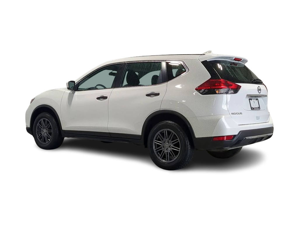 Thumbnail: 2017 Nissan Rogue - 4