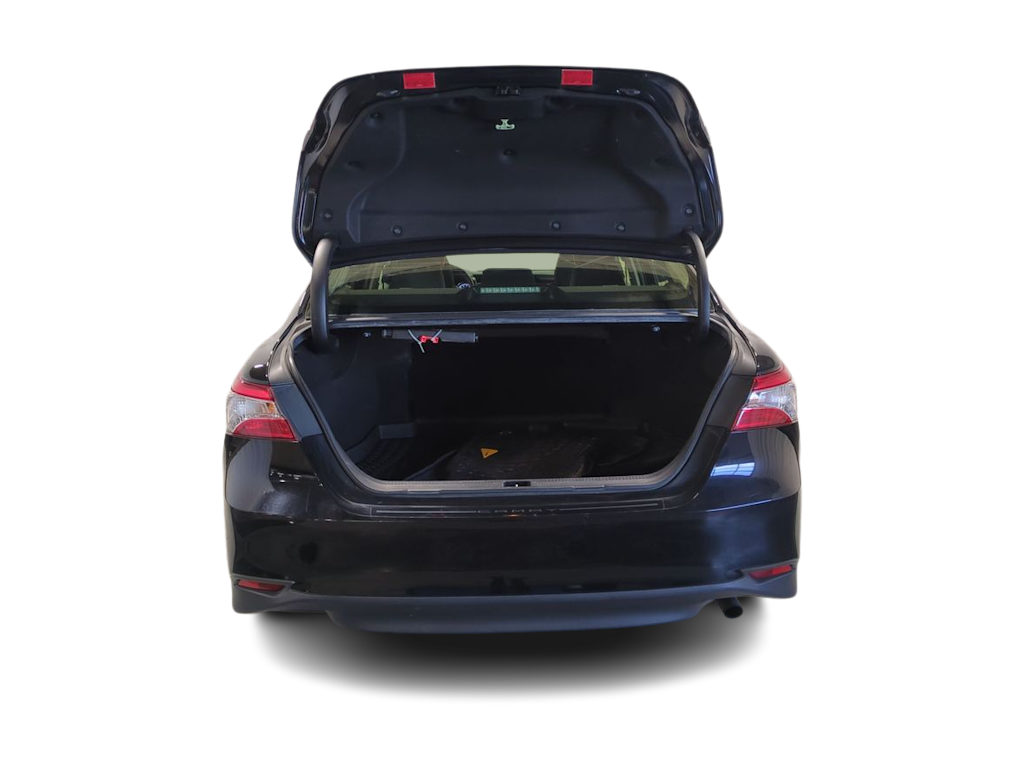 Thumbnail: 2018 Toyota Camry - 17