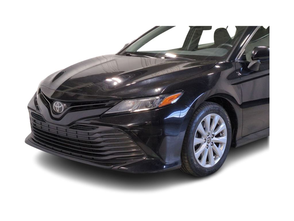 Thumbnail: 2018 Toyota Camry - 24