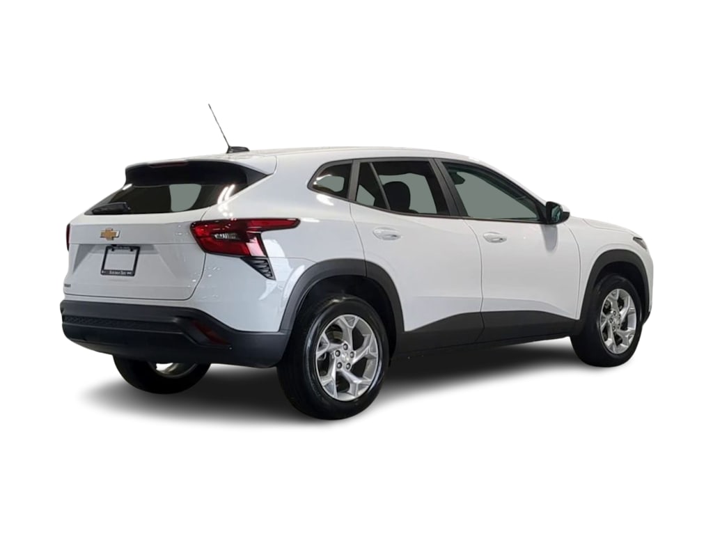 Thumbnail: 2024 Chevrolet Trax - 22