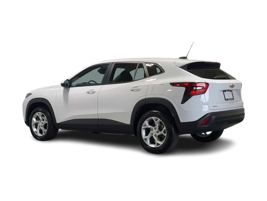 Thumbnail: 2024 Chevrolet Trax - 4