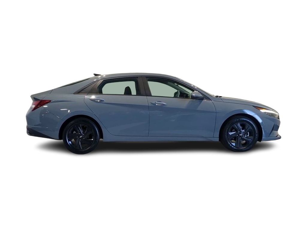Thumbnail: 2021 Hyundai Elantra - 22
